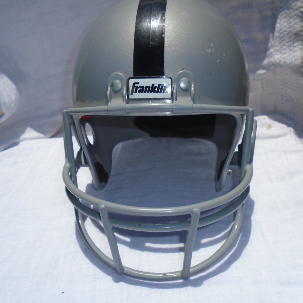 NFL Las Vegas Oakland Raiders Display Kids Plastic Football Helmet Franklin